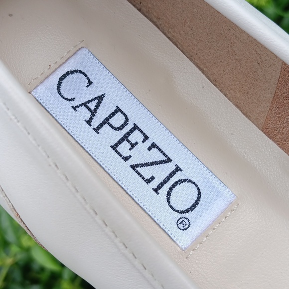 CAPEZIO LADIES VINTAGE GENUINE LEATHER BALLET FLAT (BRAZIL) - Picture 8 of 17